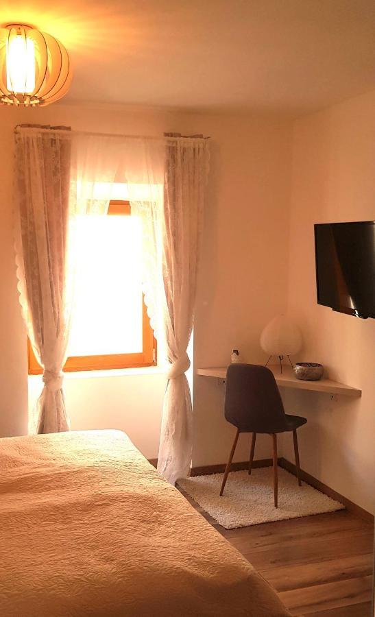 New Villa In Old Center - Pag Pag Town Kültér fotó