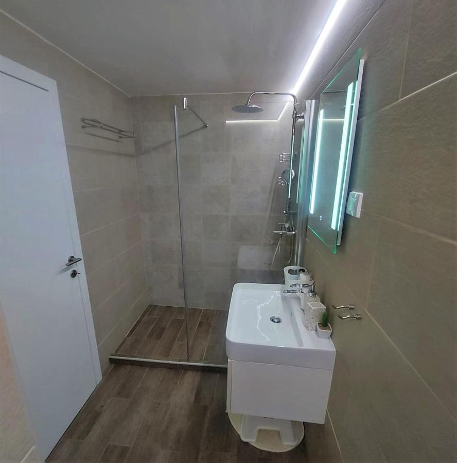 New Villa In Old Center - Pag Pag Town Kültér fotó